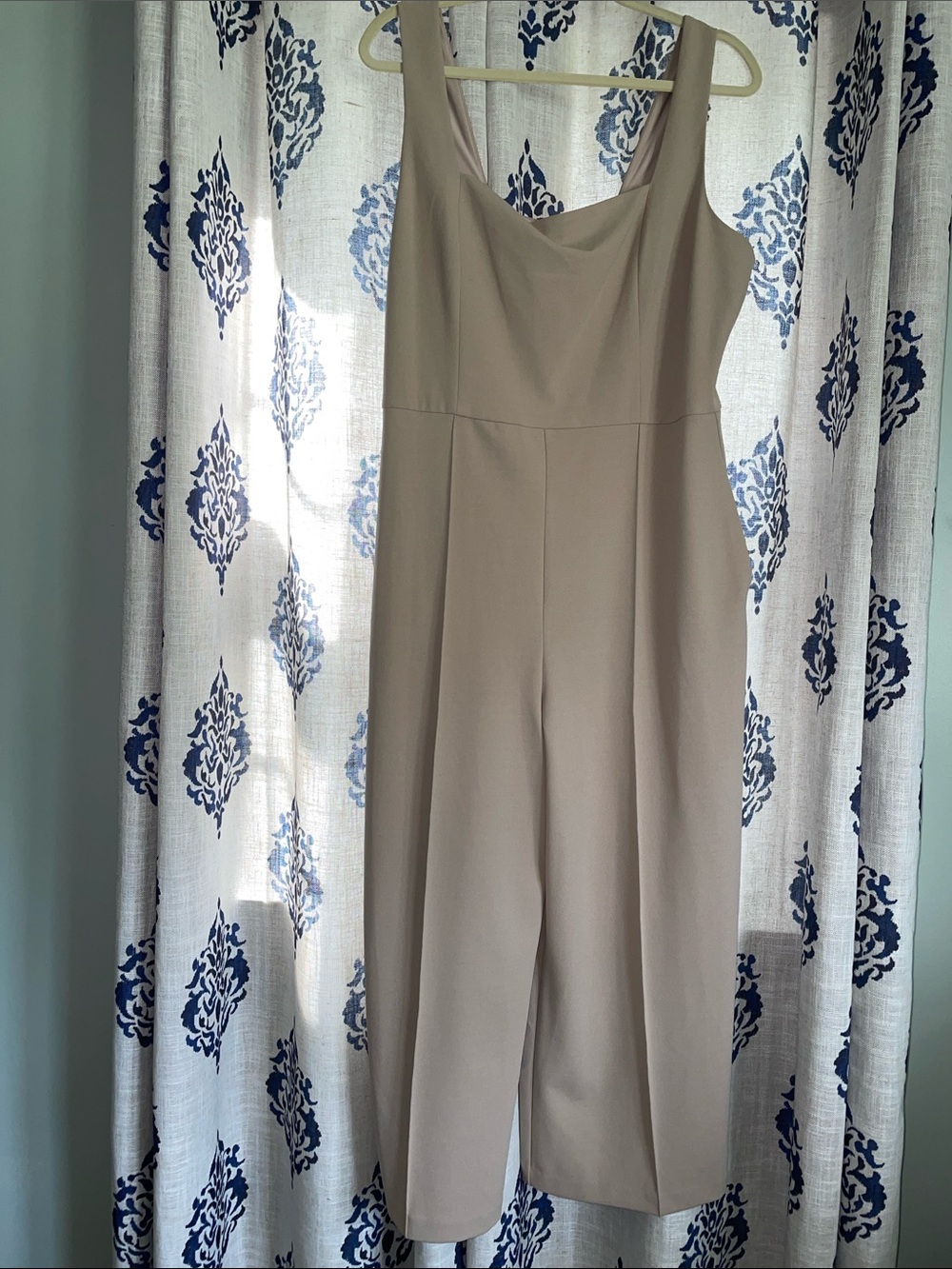 Donna Morgan Beige/Taupe Wide Leg Sleeveless Jumpsuit – Women's Size 16